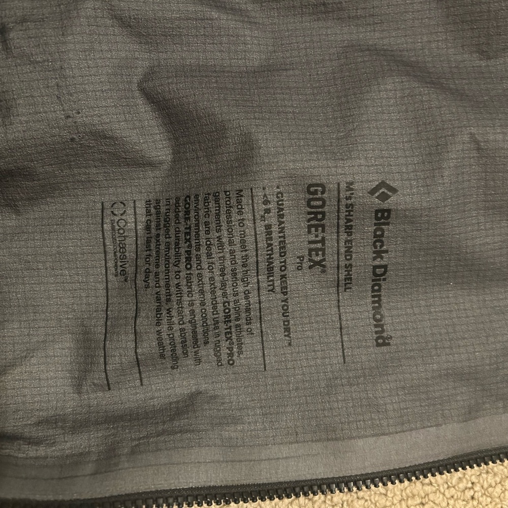 Black Diamond Sharp End- GoreTex Pro Shell - image 6